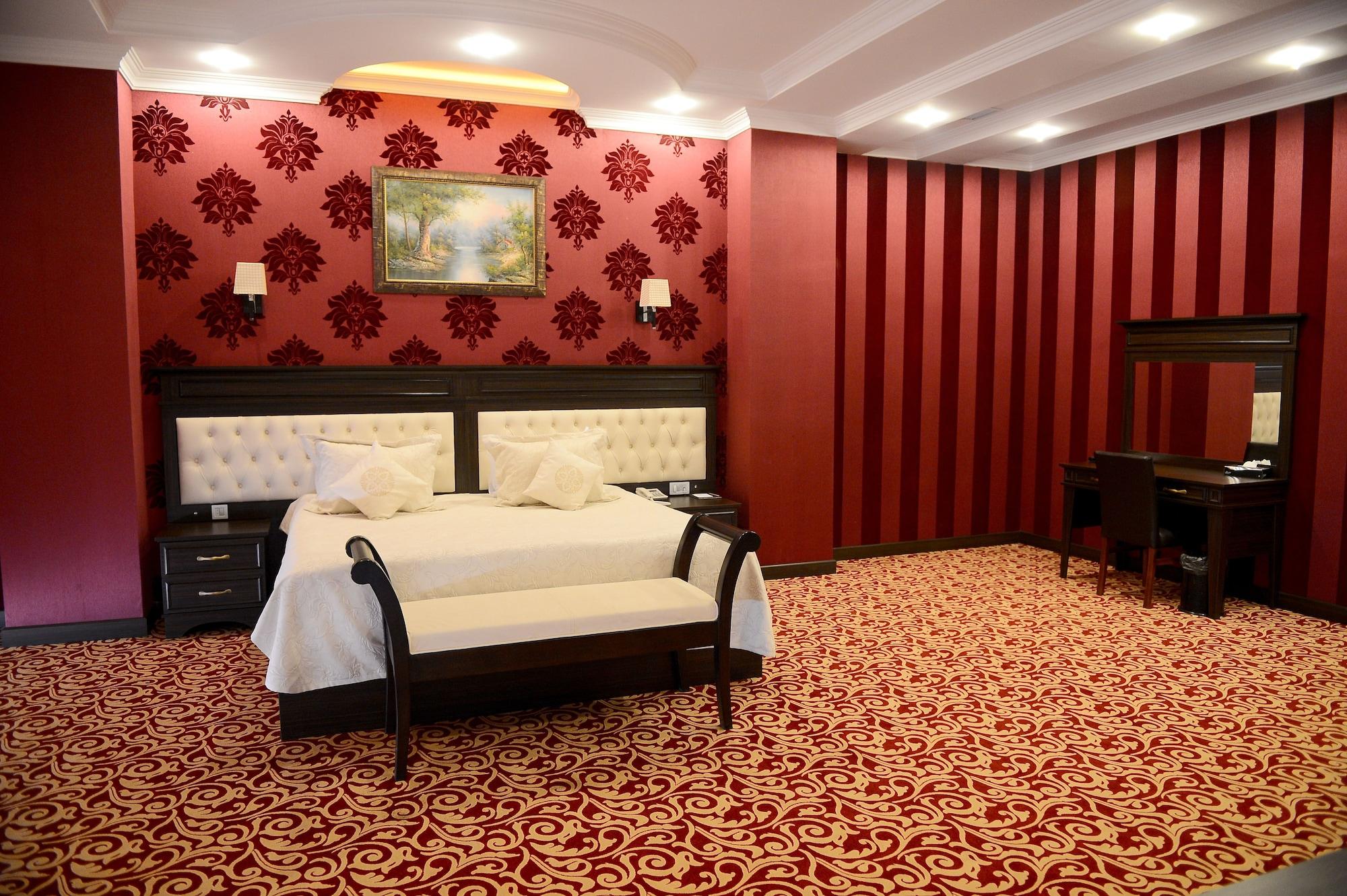 Otel New 4*